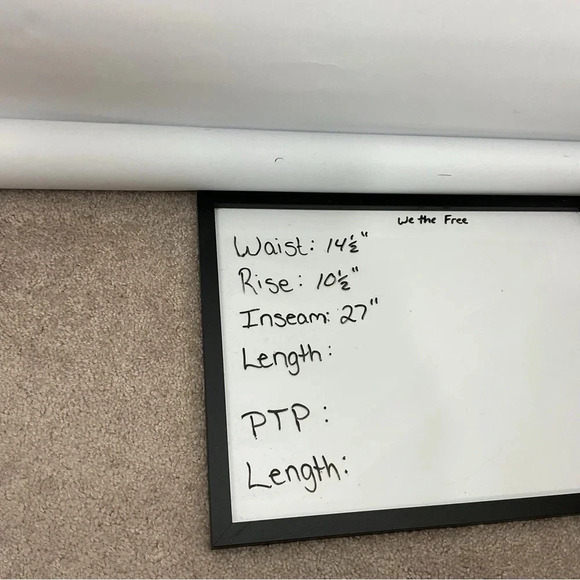 Free People Fine Line Straight Leg Crop Jeans Size 4‎ - Picture 7 of 7